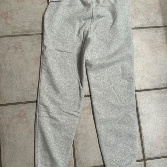 New Lululemon Loungeful HR Jogger in heathered gray - Picture 7 of 16
